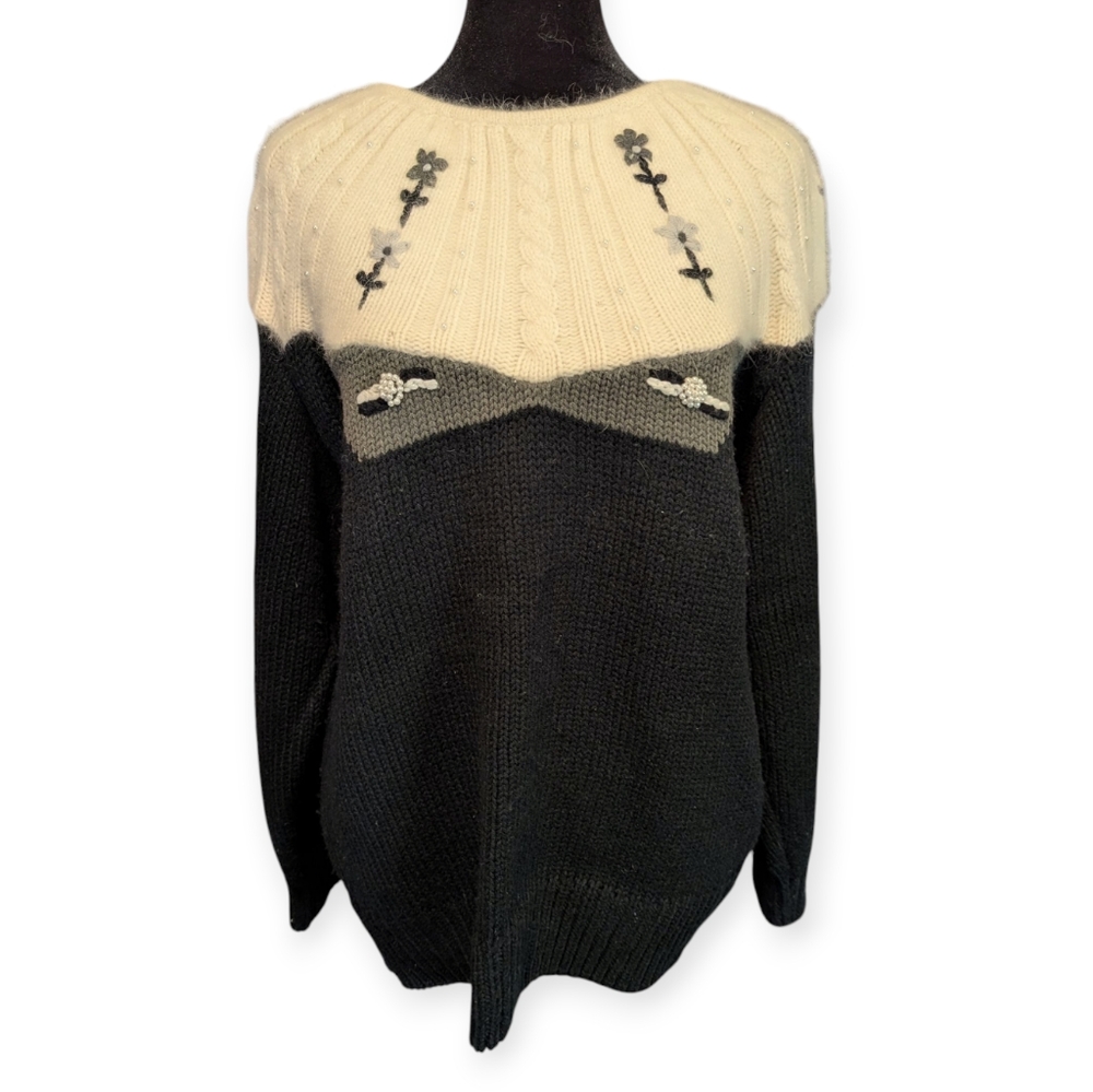 Vintage 1980s Avocado Brand Black and Cream Floral Bikini Top Look Sweater